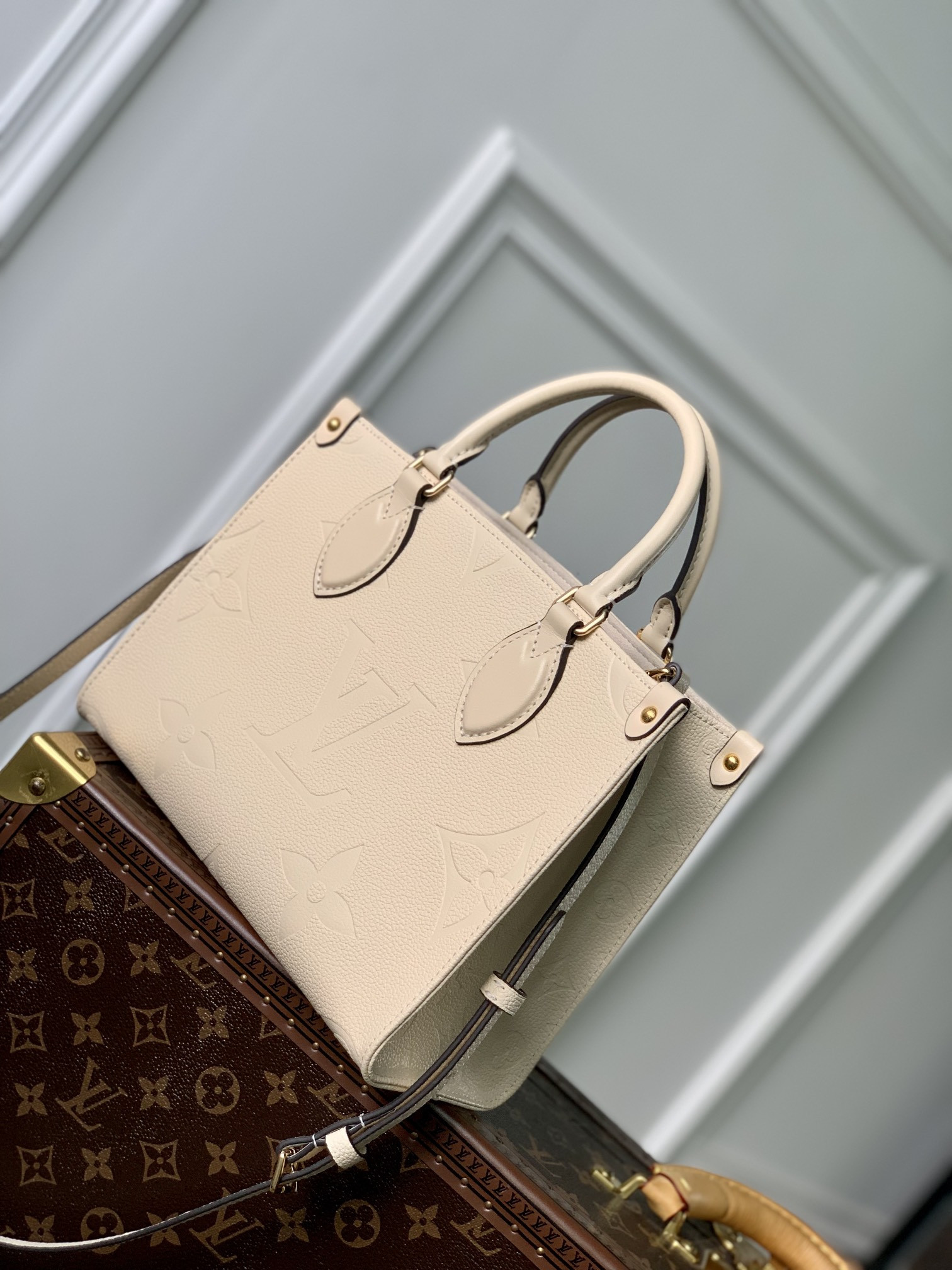 Louis Vuitton Onthego Bag