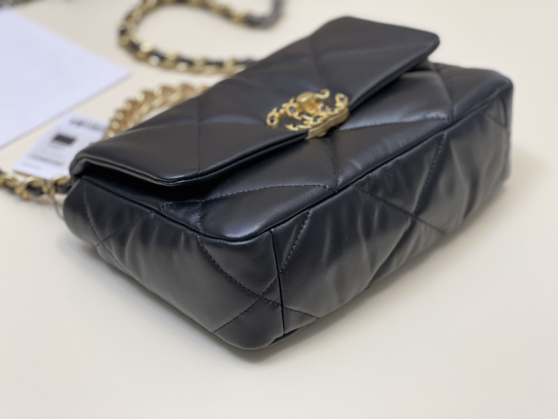 Chanle 19 Handbag