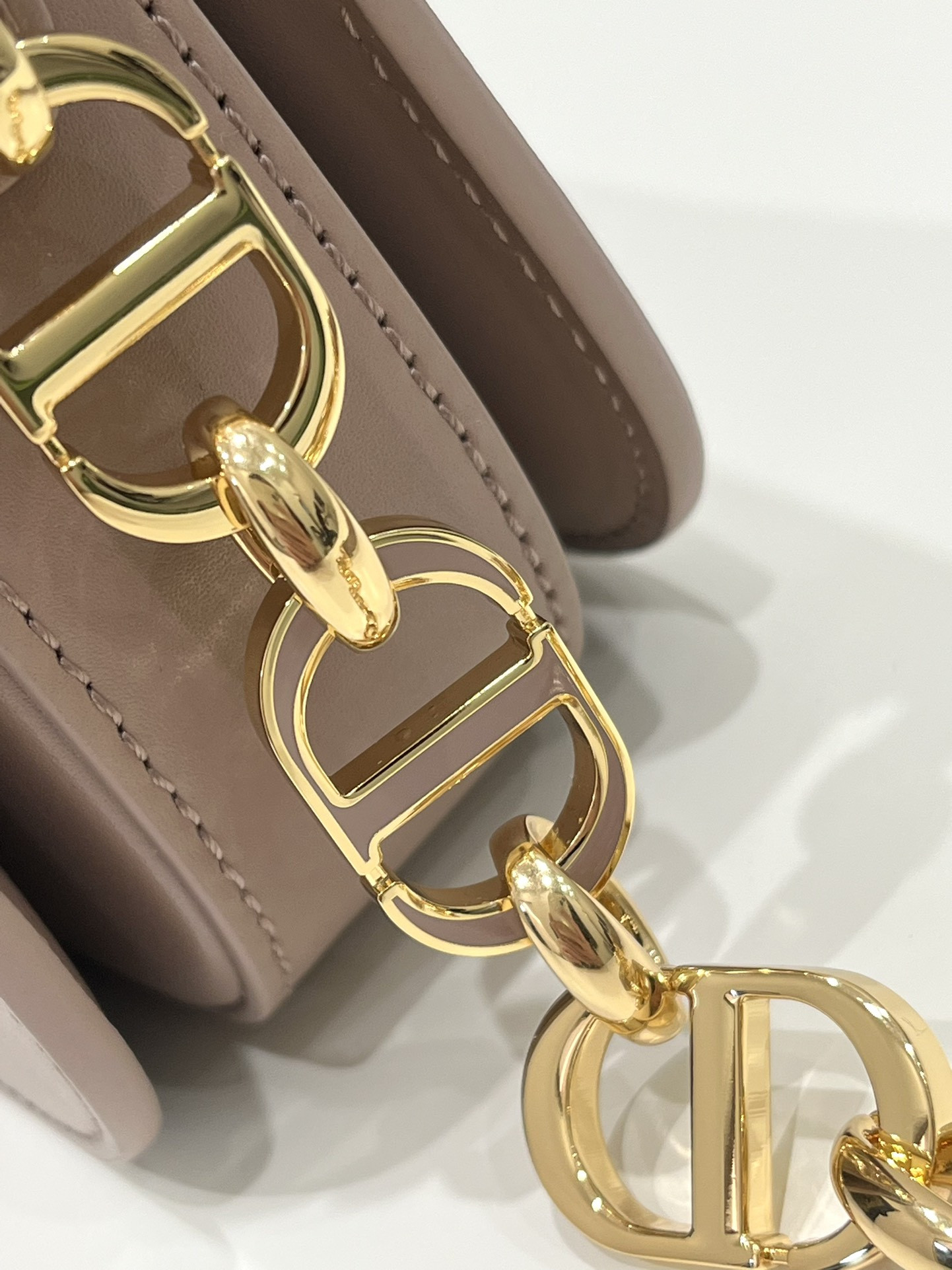 30 Montaigne Bag