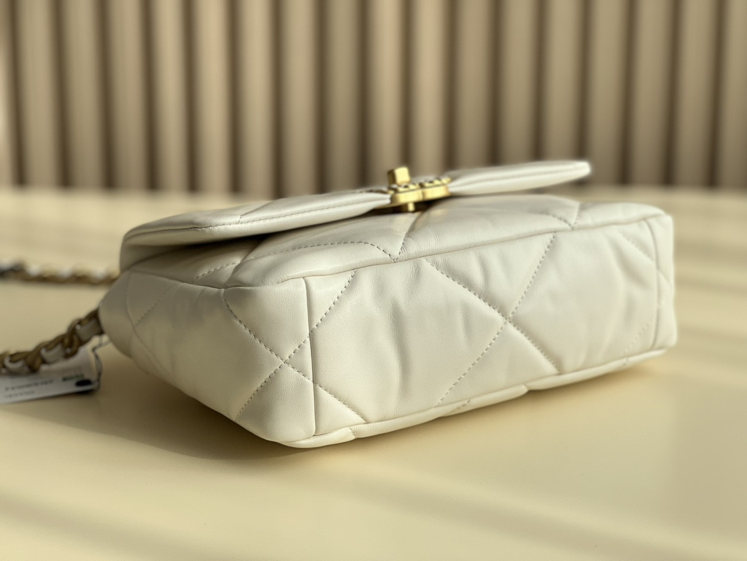 Chanle 19 Handbag