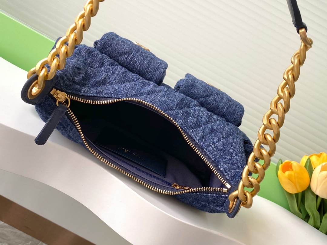 Chanel 25c Hobo Bag