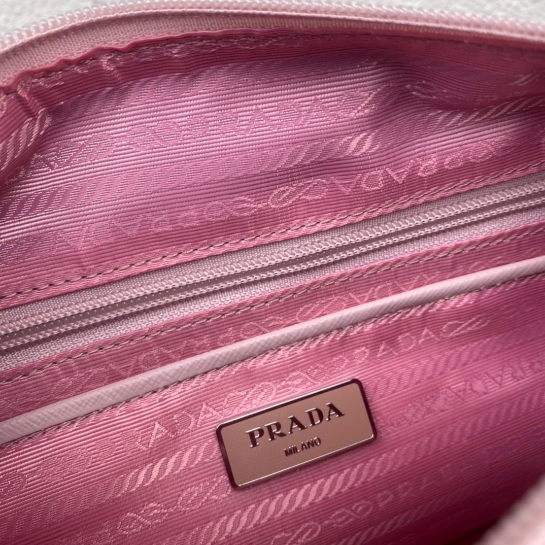 Prada Mailbag