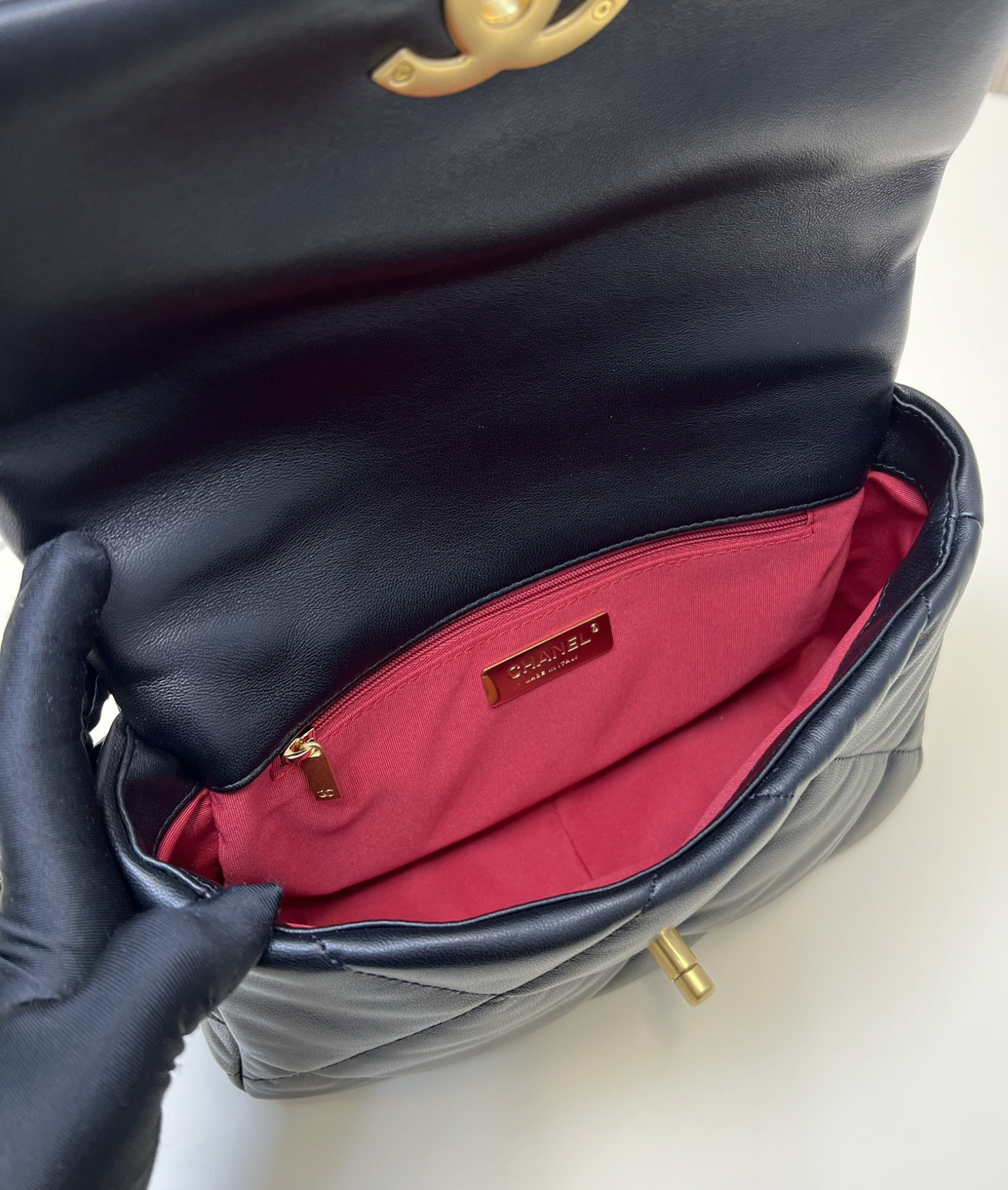 Chanle 19 Handbag