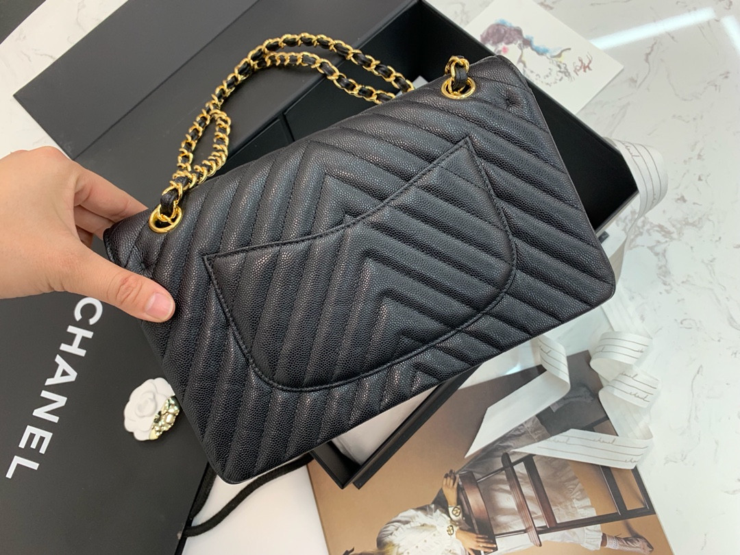 Chanle Classic Flap Bag With Chevron Quilting