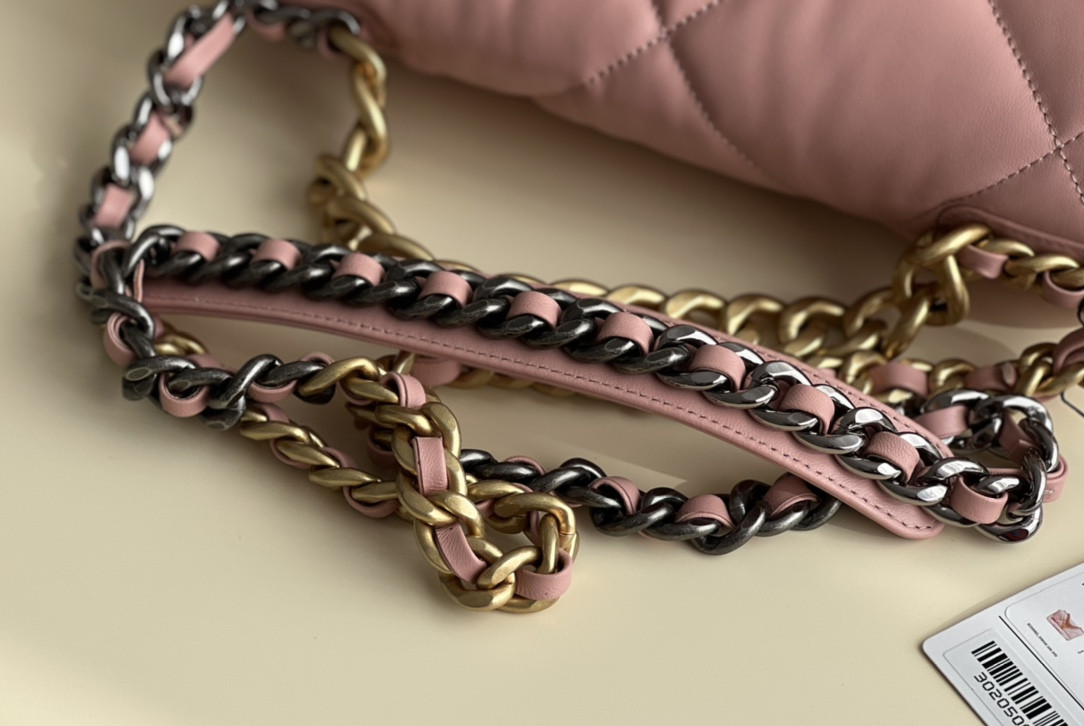 Chanle 19 Handbag