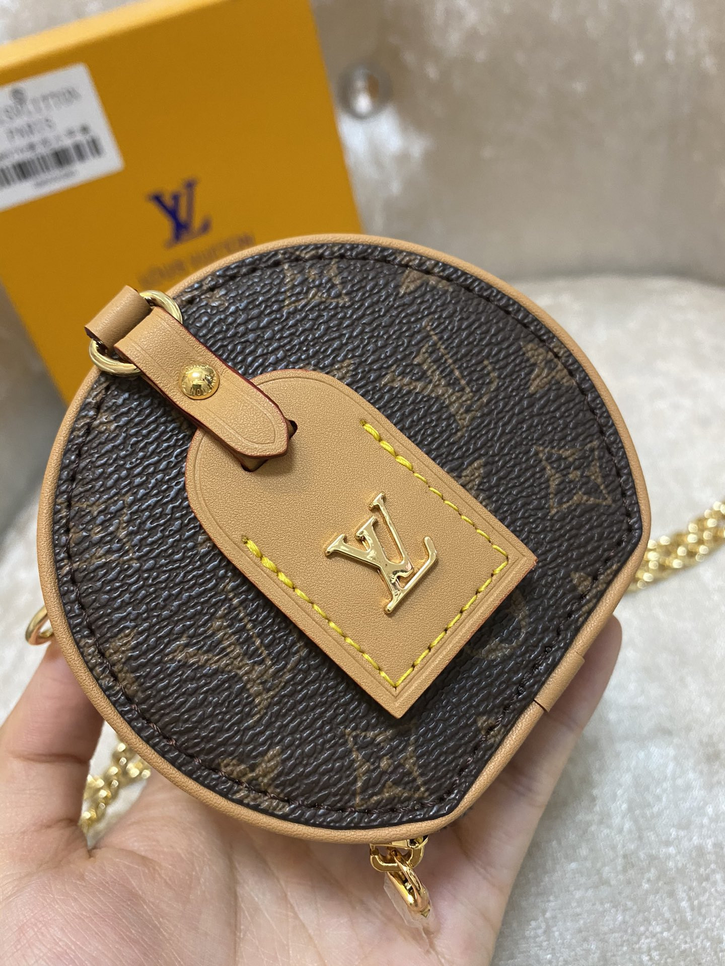 Lv Boite Chapeau