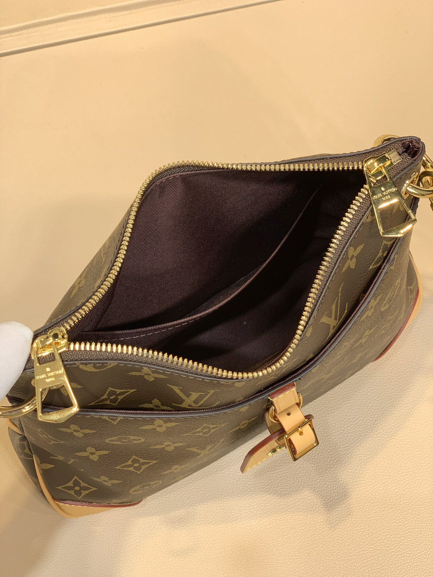 Louis Vuitton Odéon Bag